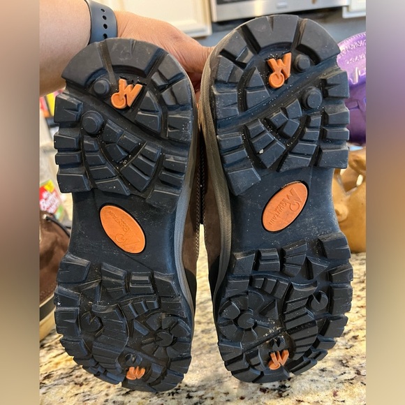 Mountain Gear Boots, size 7 - Picture 8 of 8